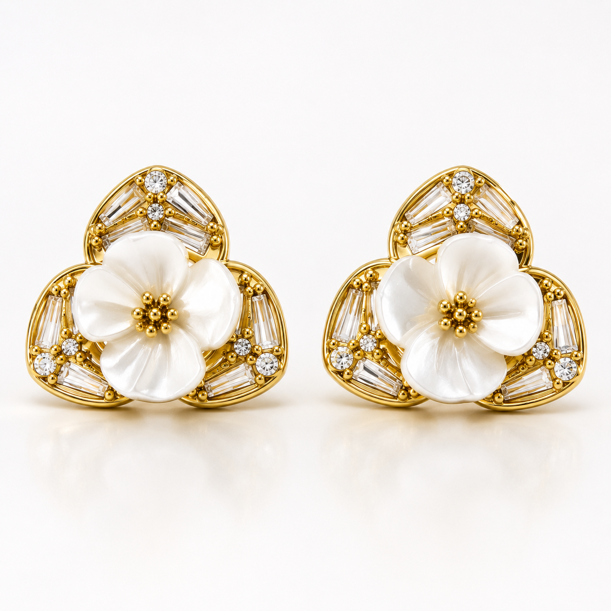 Elegant Pearl Flower Gold Embellished Brooch Set